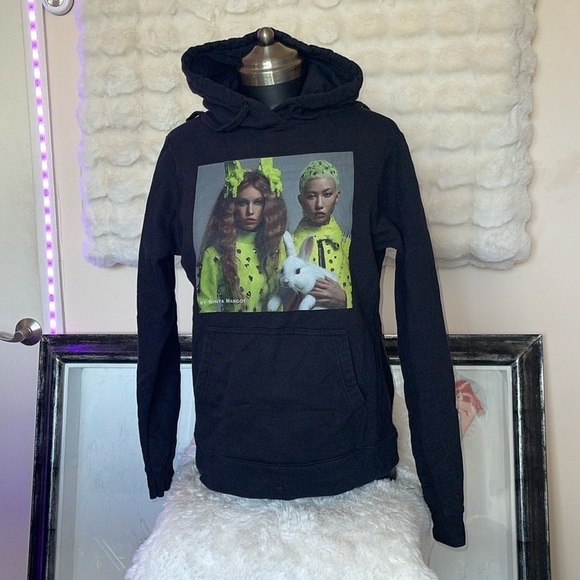 HANDCRAFTED Hooded sweat-shirt black with digital art works My personal designs - Picture 1 of 6